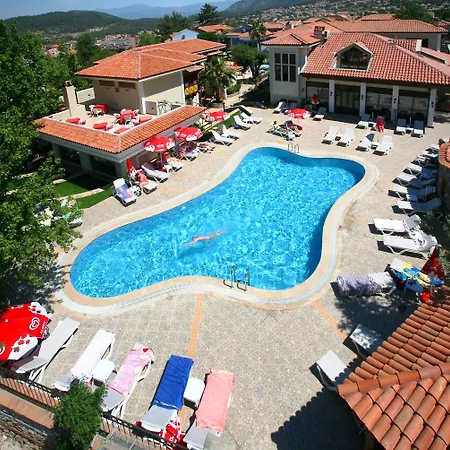 Ova Hotell 3*