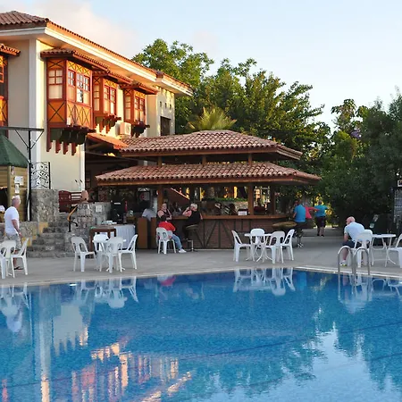 Ova Otel 3*